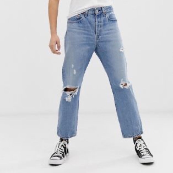 Levi’s Ripped 501